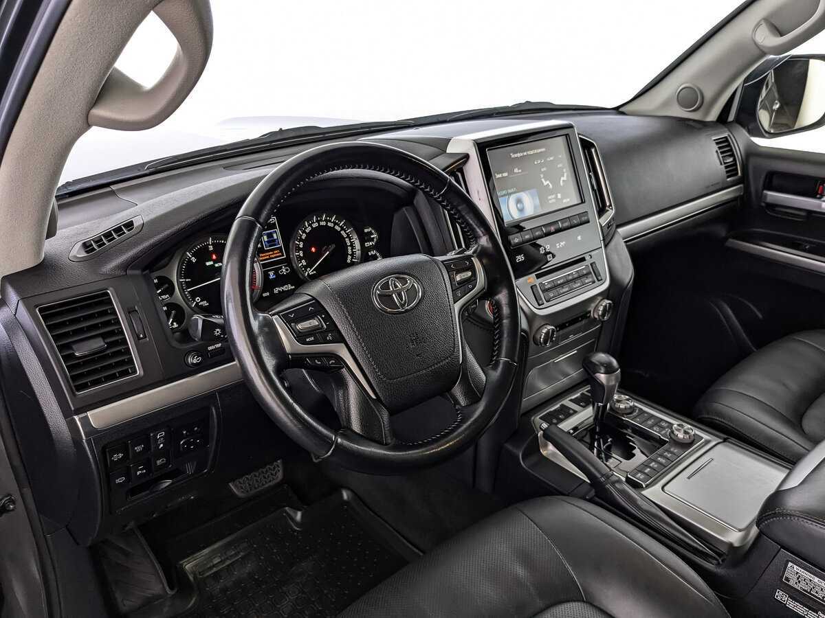 Toyota Land Cruiser с пробегом — 2019 год. Фото: #15