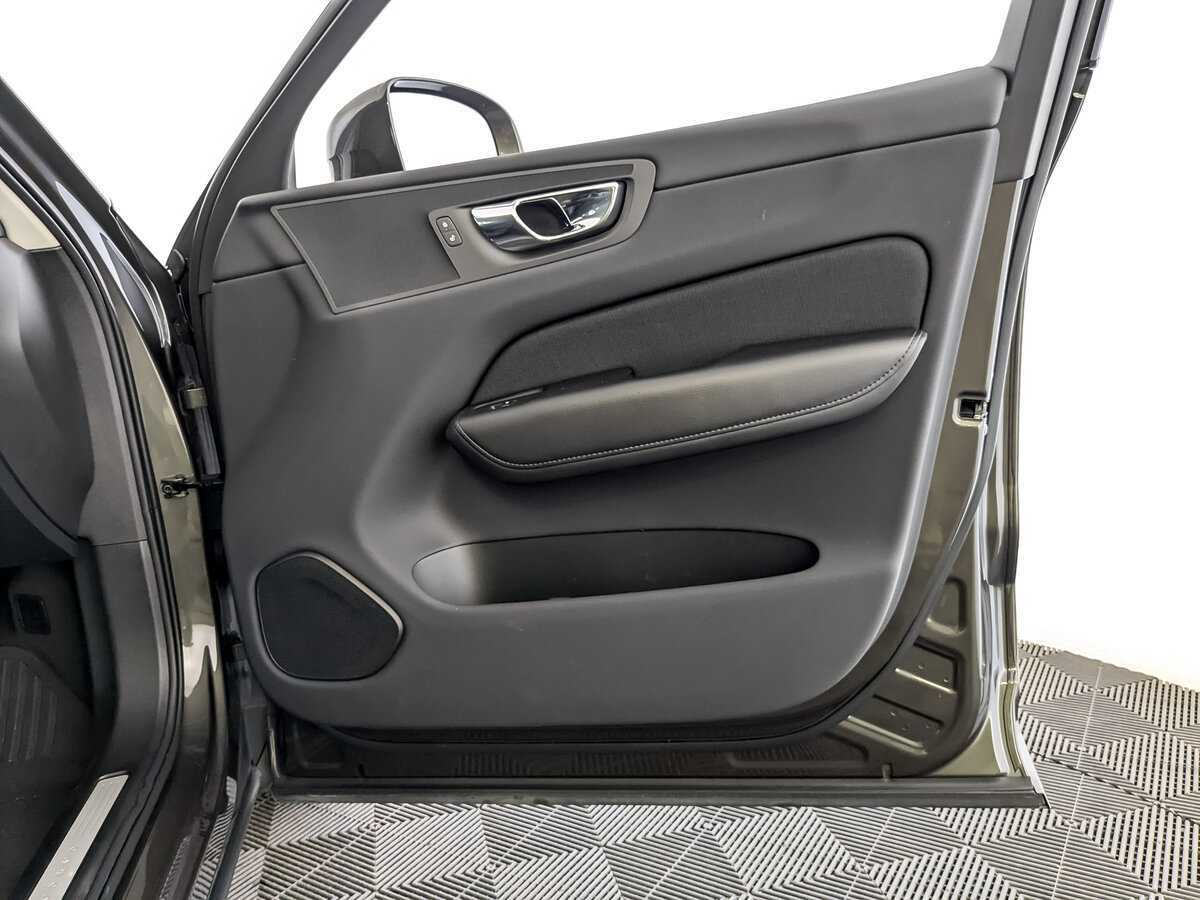 Volvo XC60 с пробегом — 2019 год. Фото: #24