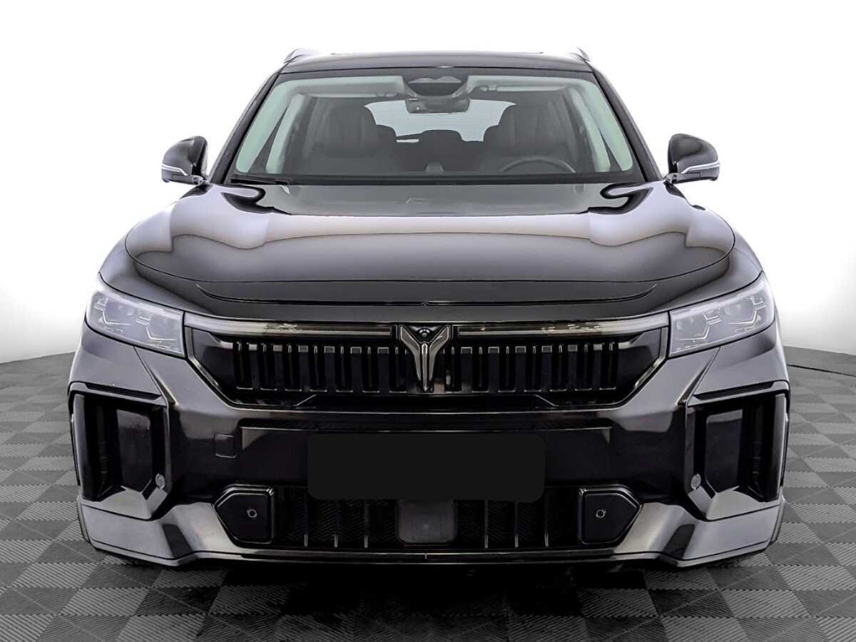 Voyah Free с пробегом — 2024 год. Фото: #1