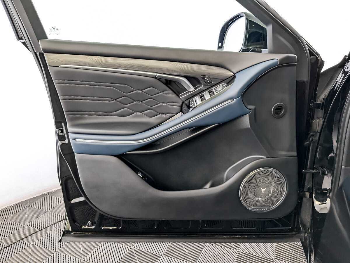 Voyah Free с пробегом — 2024 год. Фото: #18