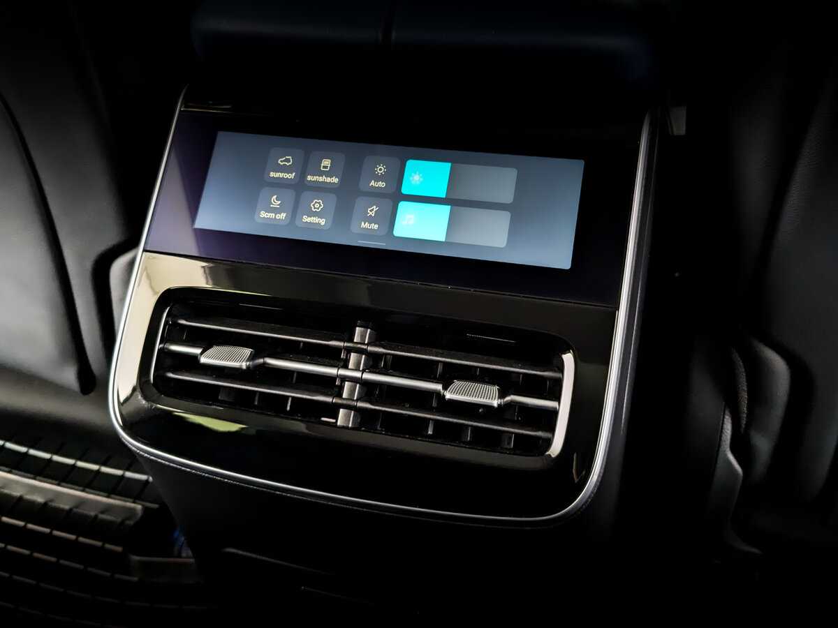 Voyah Free с пробегом — 2024 год. Фото: #26