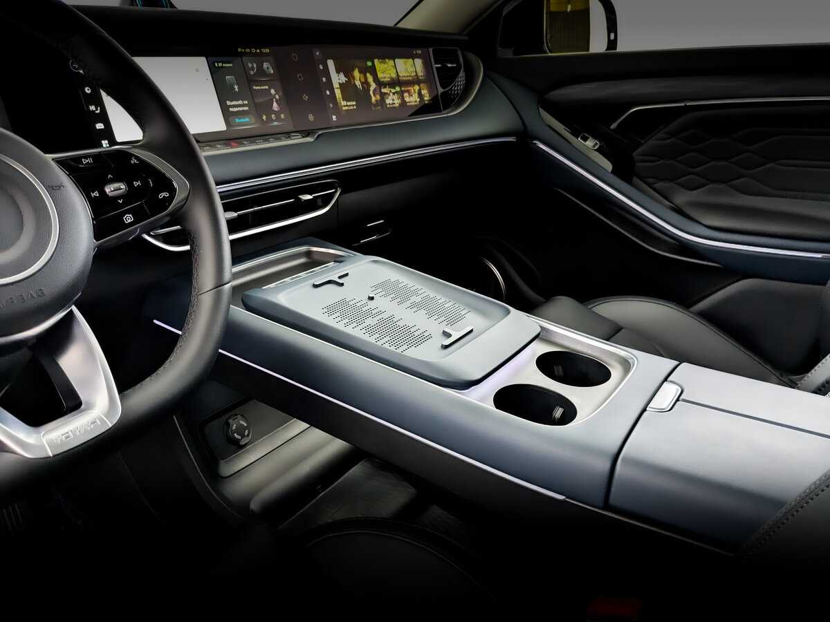 Voyah Free с пробегом — 2024 год. Фото: #28