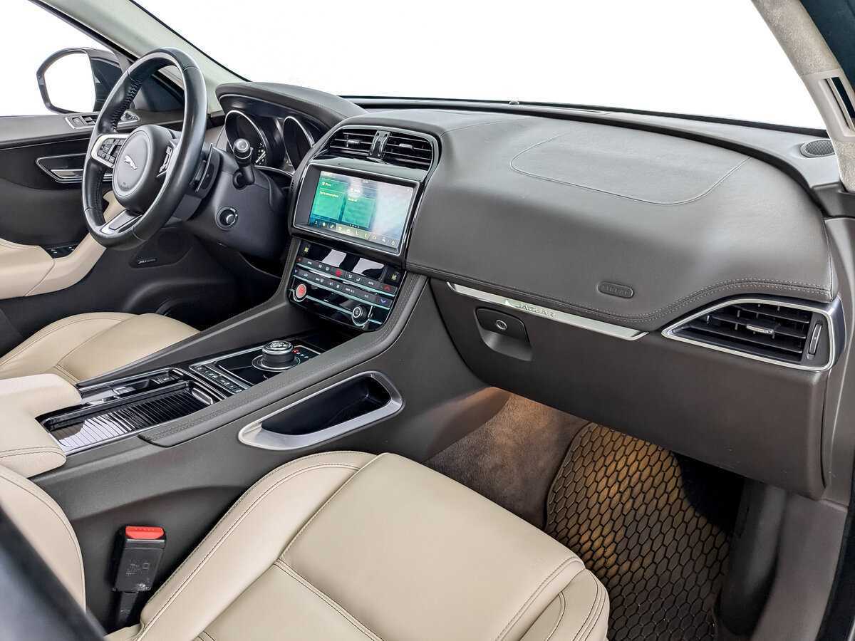 Jaguar F-Pace с пробегом — 2020 год. Фото: #10