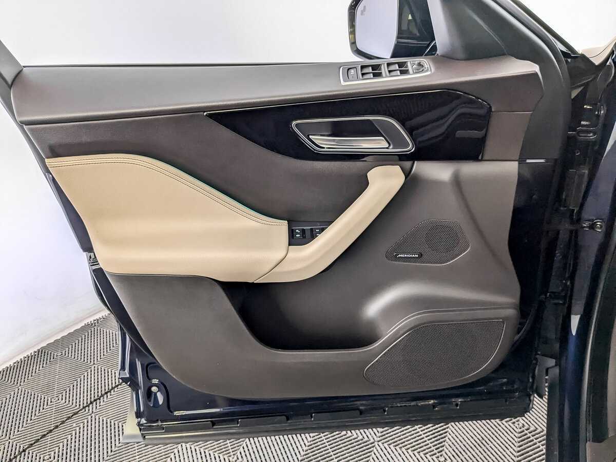 Jaguar F-Pace с пробегом — 2020 год. Фото: #18