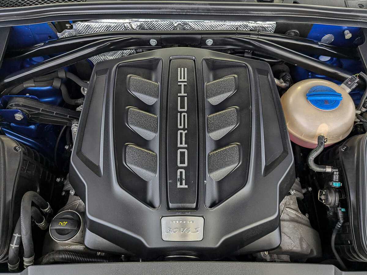 Porsche Macan с пробегом — 2015 год. Фото: #8