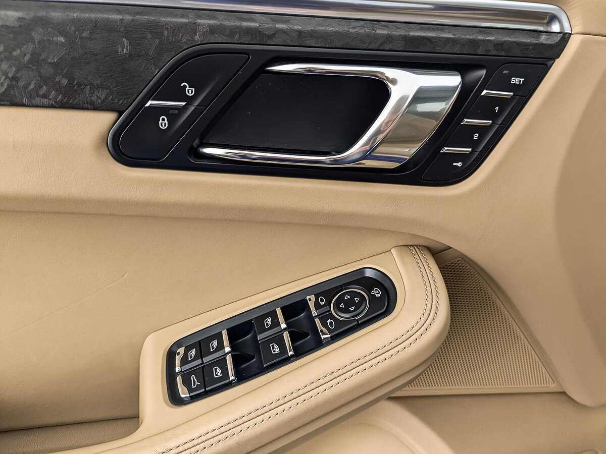 Porsche Macan с пробегом — 2015 год. Фото: #26