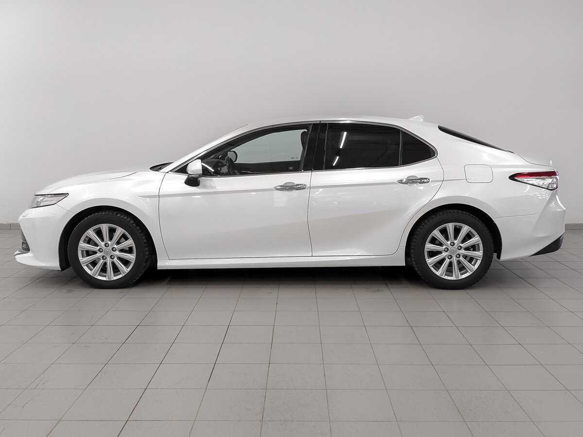 Toyota Camry с пробегом — 2019 год. Фото: #7