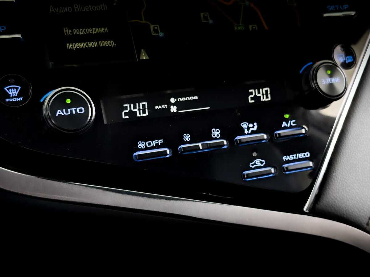 Toyota Camry с пробегом — 2019 год. Фото: #25