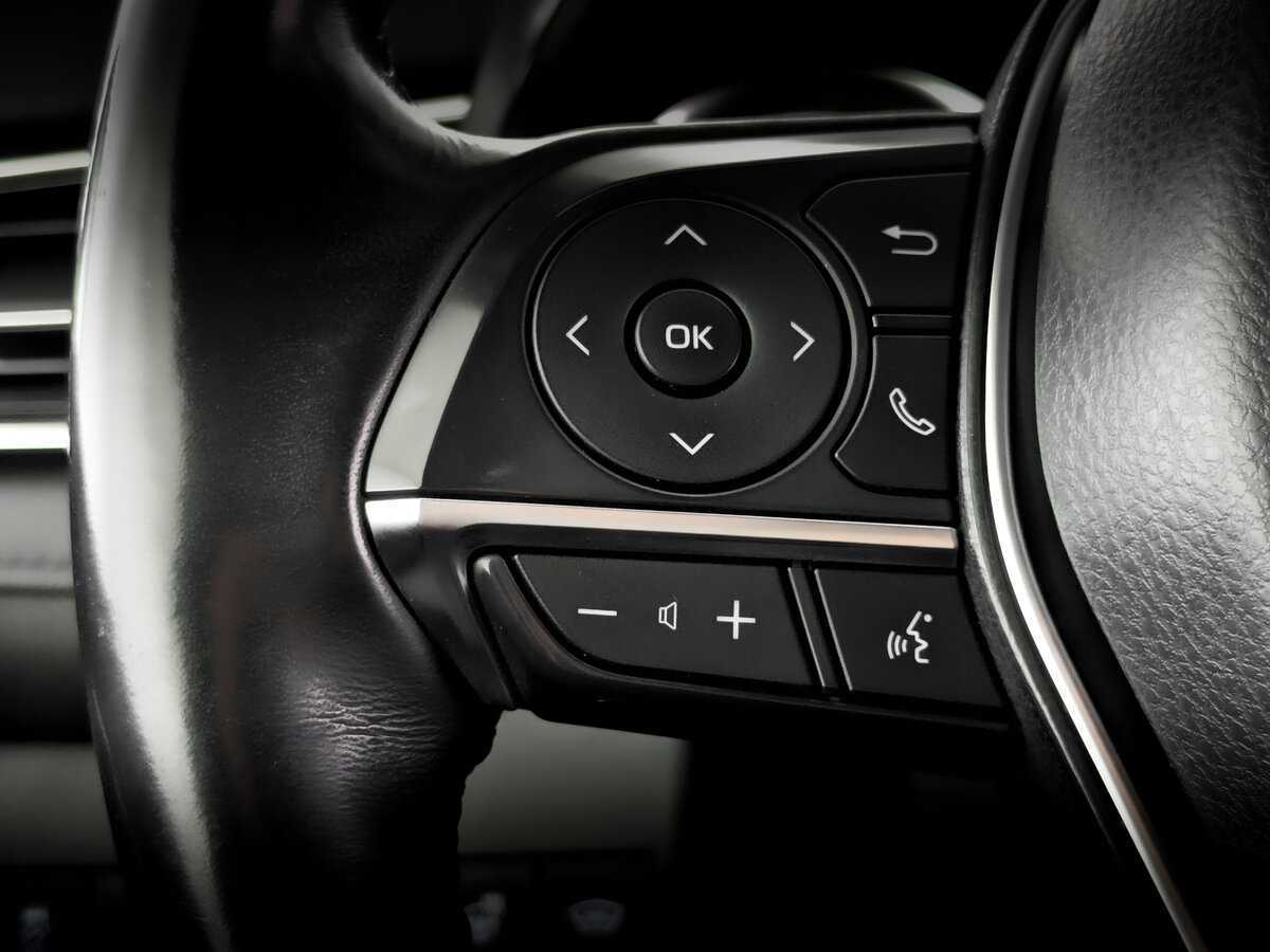 Toyota Camry с пробегом — 2019 год. Фото: #27