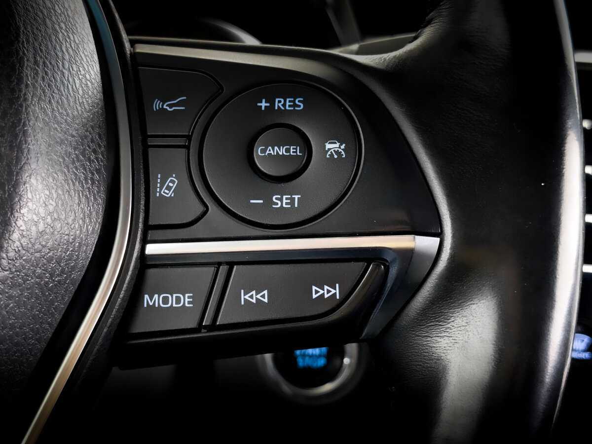 Toyota Camry с пробегом — 2019 год. Фото: #28