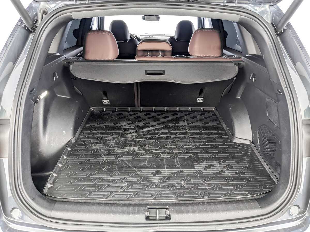 Geely Monjaro с пробегом — 2023 год. Фото: #9