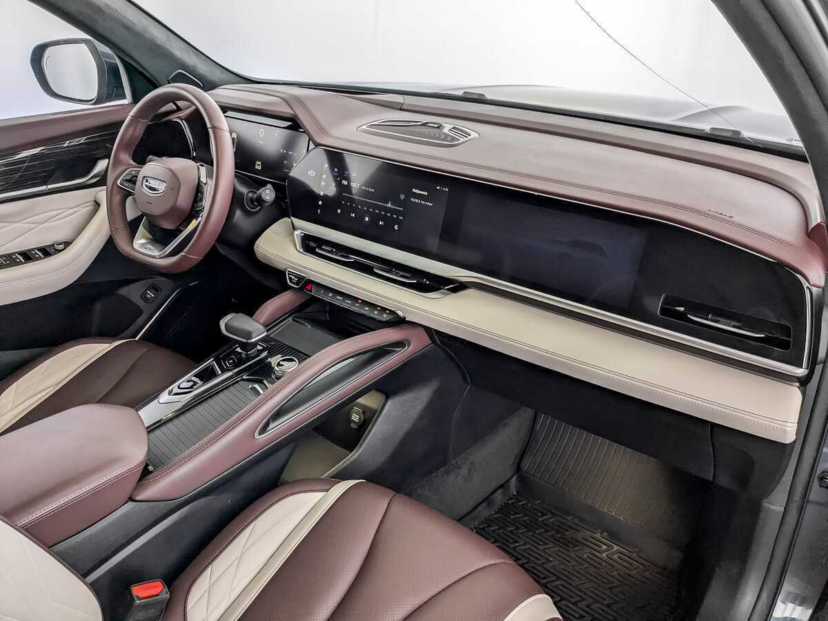 Geely Monjaro с пробегом — 2023 год. Фото: #10