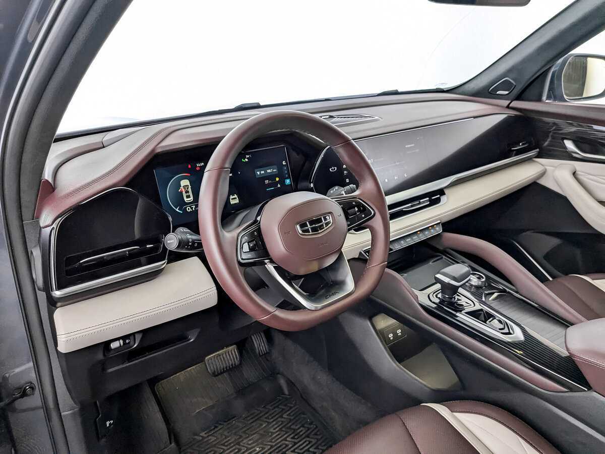 Geely Monjaro с пробегом — 2023 год. Фото: #15