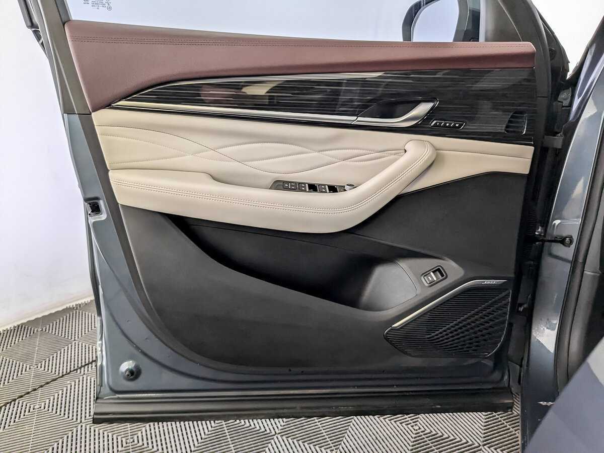 Geely Monjaro с пробегом — 2023 год. Фото: #18