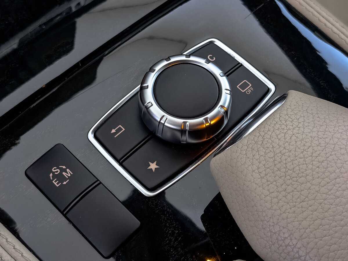 Mercedes-Benz CLS с пробегом — 2015 год. Фото: #26