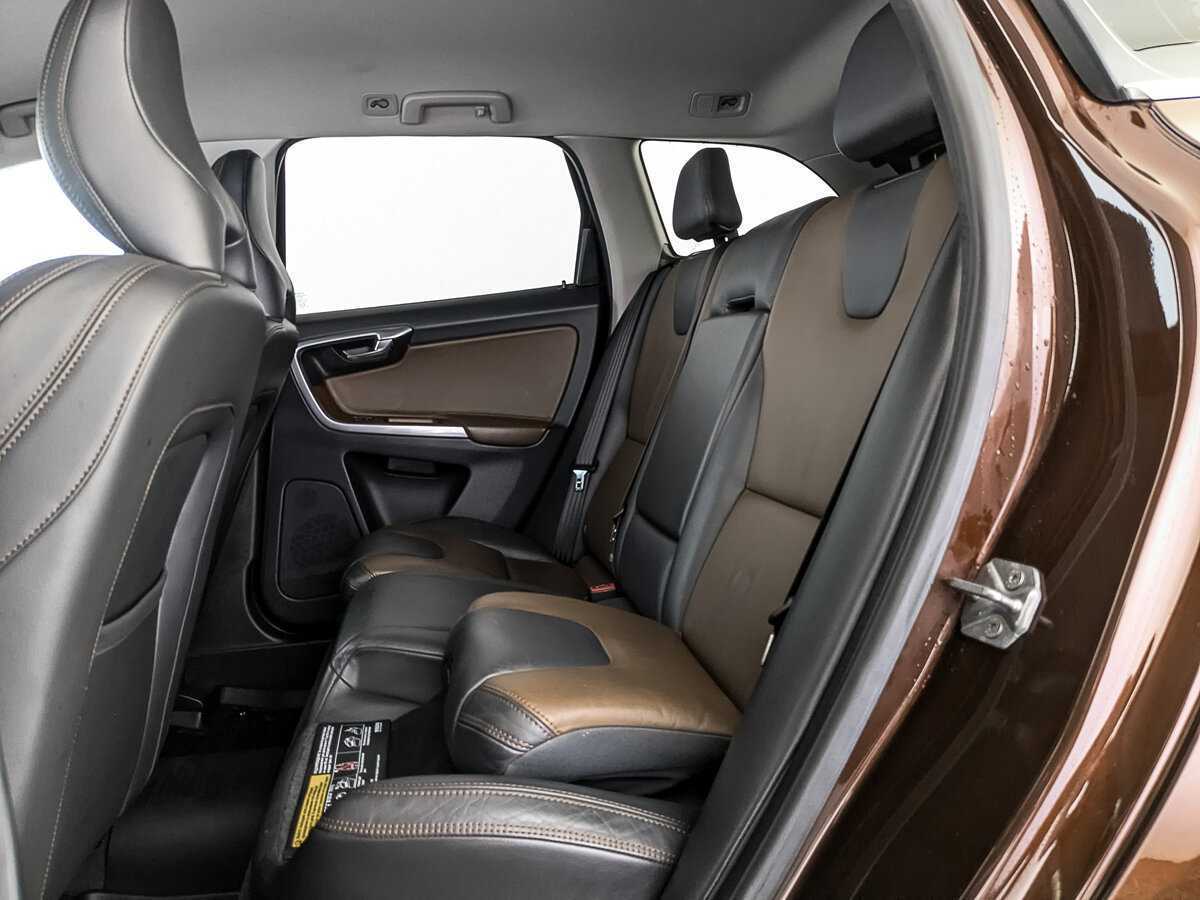 Volvo XC60 с пробегом — 2014 год. Фото: #28