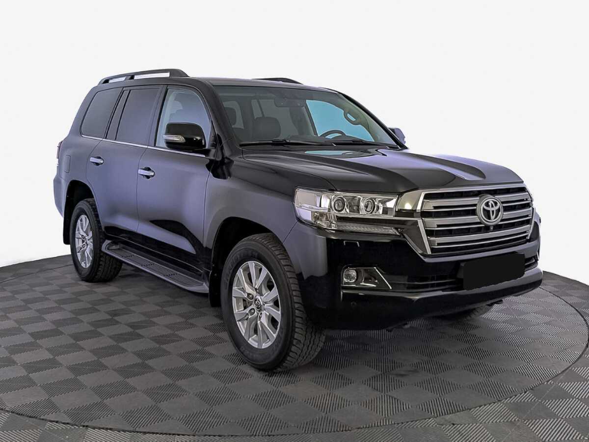 Toyota Land Cruiser с пробегом — 2018 год. Фото: #2