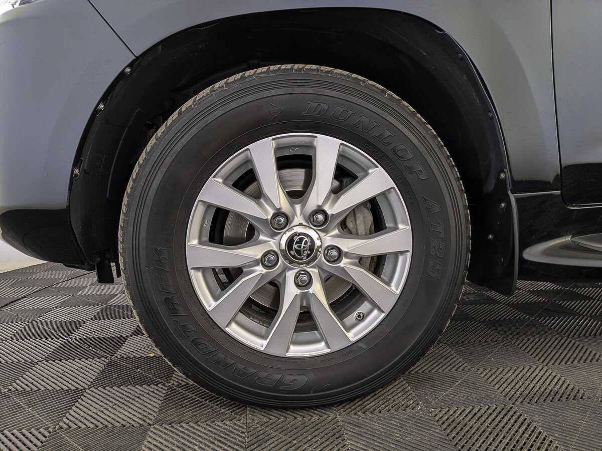 Toyota Land Cruiser с пробегом — 2018 год. Фото: #11