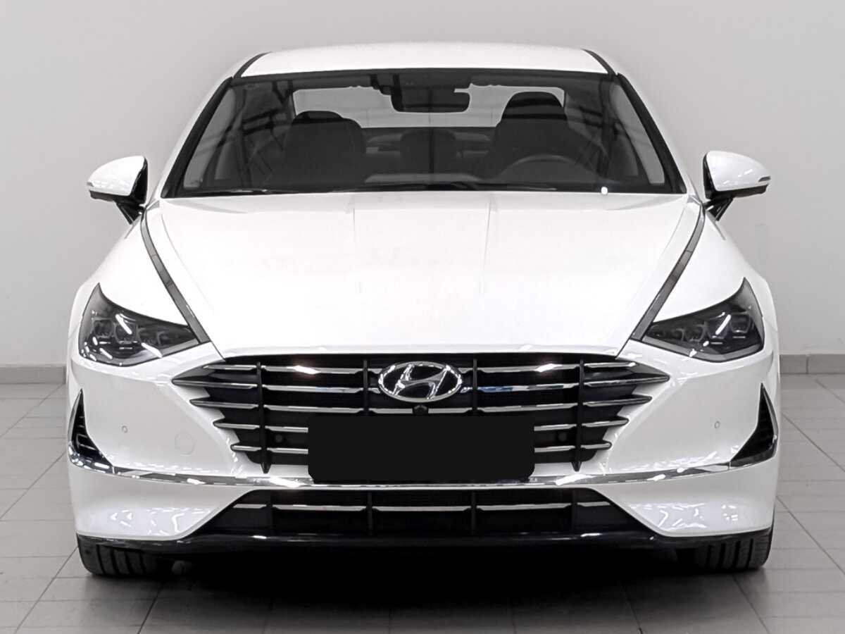 Hyundai Sonata с пробегом — 2022 год. Фото: #1