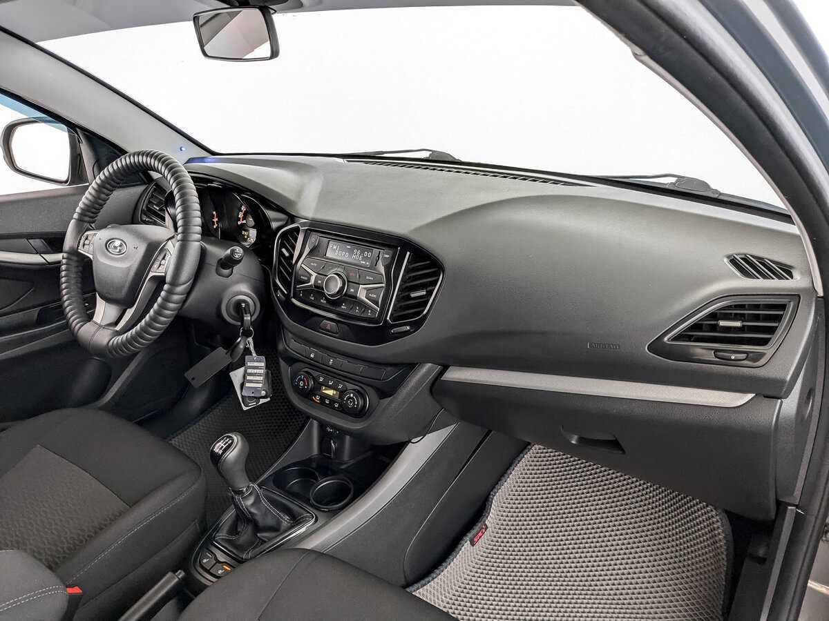 Lada (ВАЗ) Vesta с пробегом — 2019 год. Фото: #10