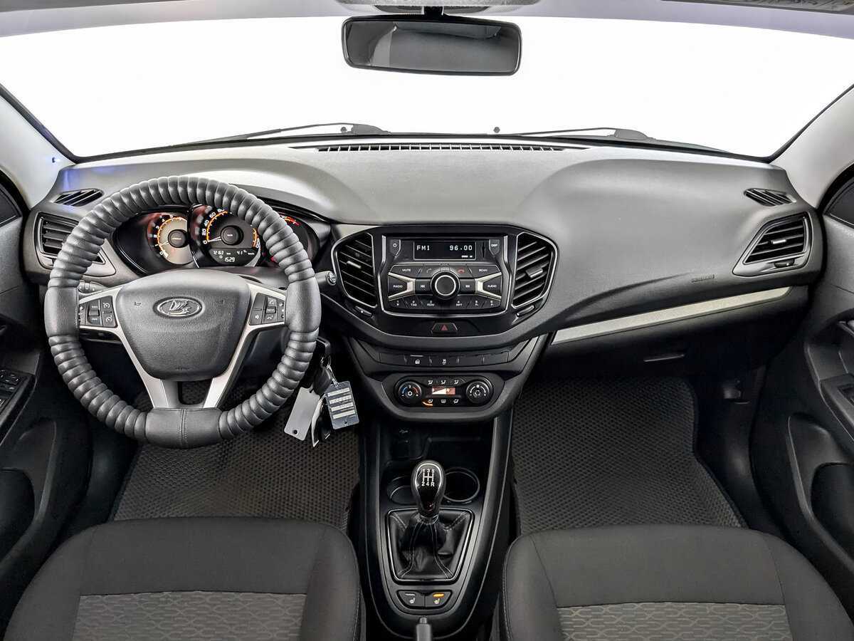 Lada (ВАЗ) Vesta с пробегом — 2019 год. Фото: #13