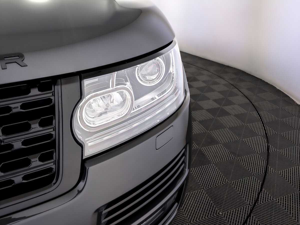 Land Rover Range Rover с пробегом — 2017 год. Фото: #16