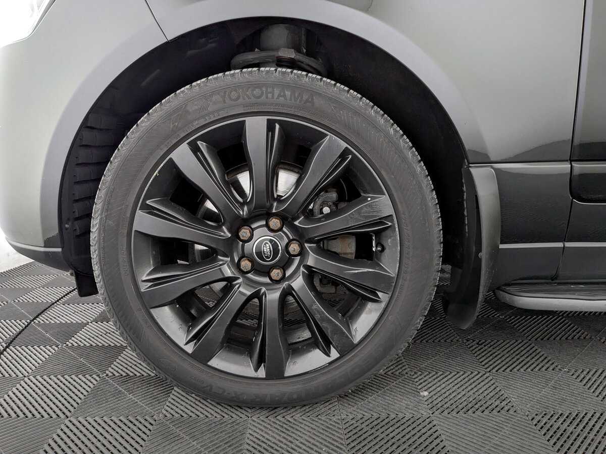 Land Rover Range Rover с пробегом — 2017 год. Фото: #17