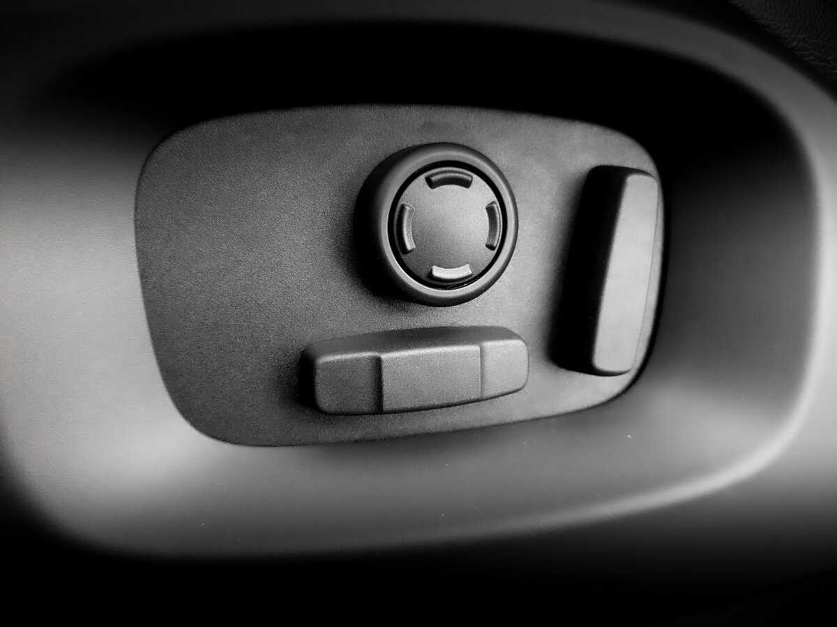 Land Rover Range Rover с пробегом — 2017 год. Фото: #20