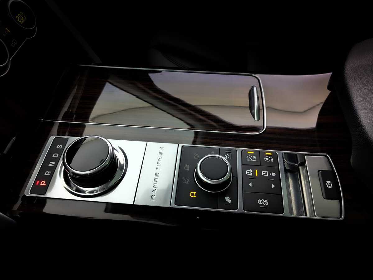 Land Rover Range Rover с пробегом — 2017 год. Фото: #28