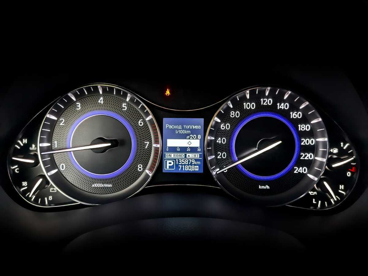 Infiniti QX80 с пробегом — 2017 год. Фото: #12