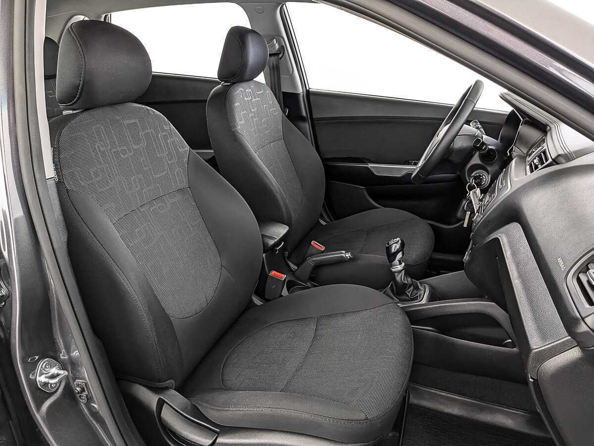 Kia Rio с пробегом — 2016 год. Фото: #21