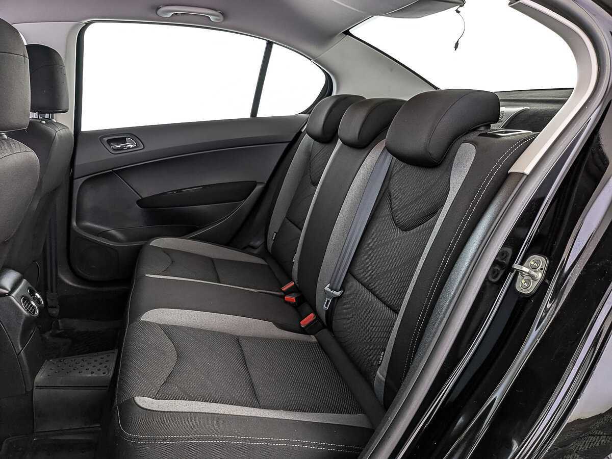 Peugeot 408 с пробегом — 2016 год. Фото: #15