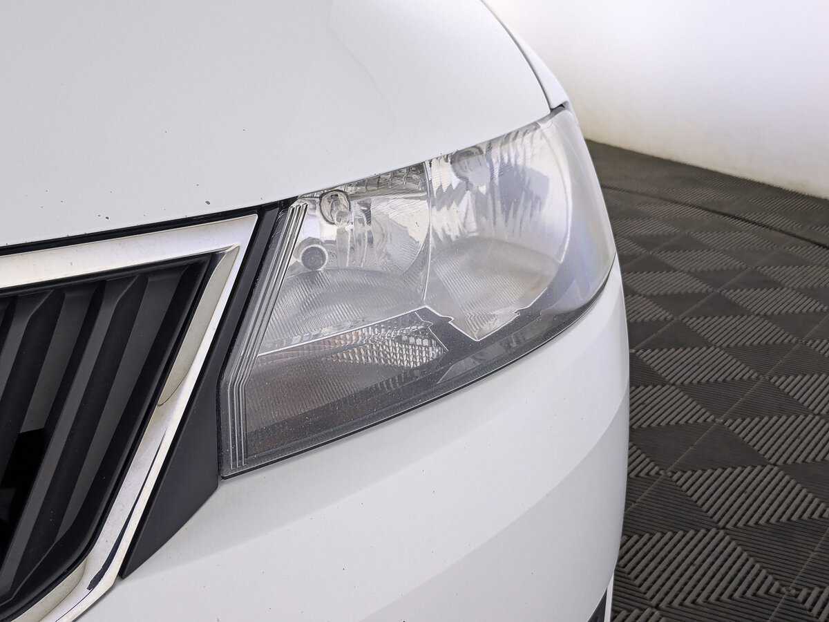 Skoda Rapid с пробегом — 2017 год. Фото: #10