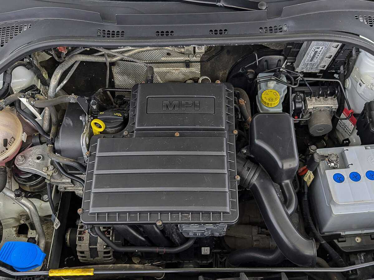 Skoda Rapid с пробегом — 2017 год. Фото: #8