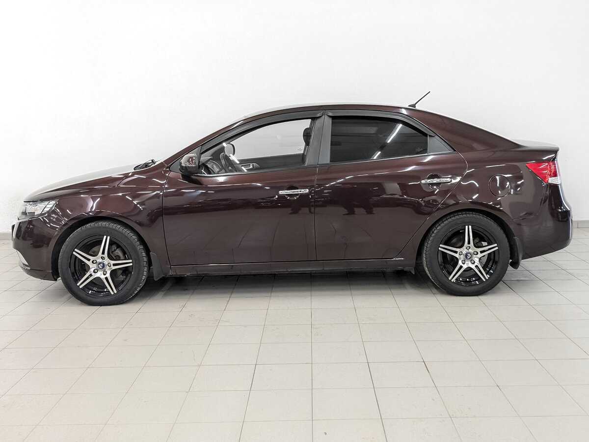 Kia Cerato с пробегом — 2011 год. Фото: #7