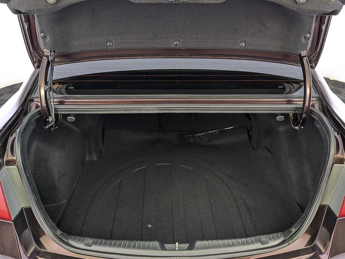 Kia Cerato с пробегом — 2011 год. Фото: #9