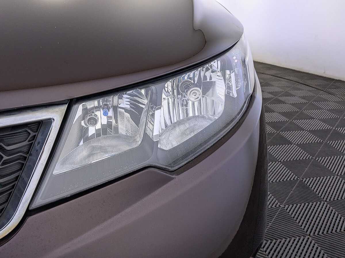 Kia Cerato с пробегом — 2011 год. Фото: #16