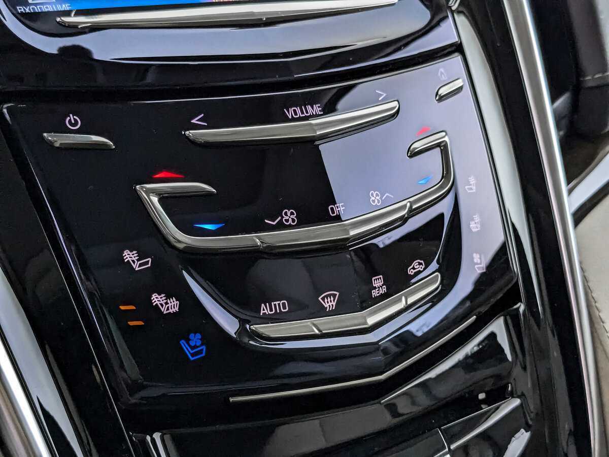 Cadillac Escalade с пробегом — 2020 год. Фото: #25