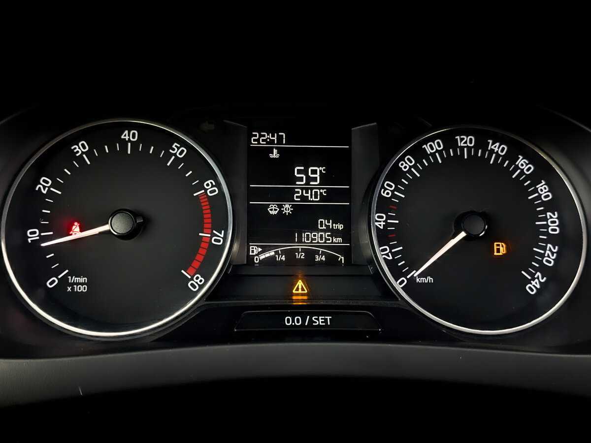 Skoda Rapid с пробегом — 2017 год. Фото: #12