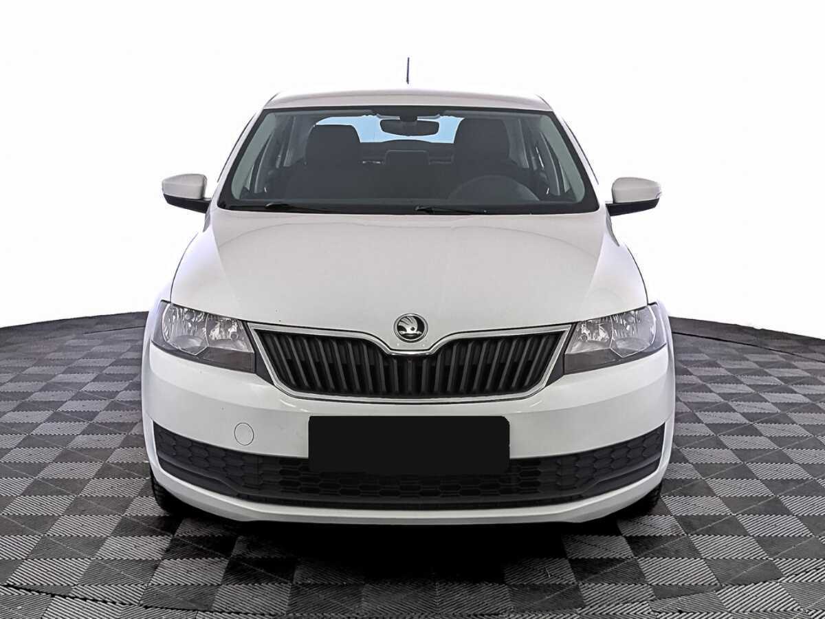 Skoda Rapid с пробегом — 2019 год. Фото: #1
