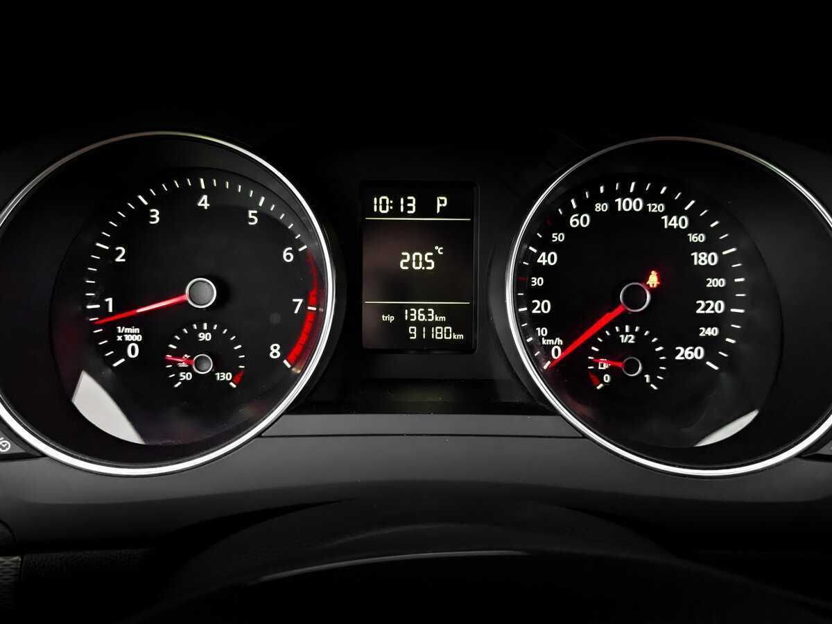 Volkswagen Jetta с пробегом — 2016 год. Фото: #12