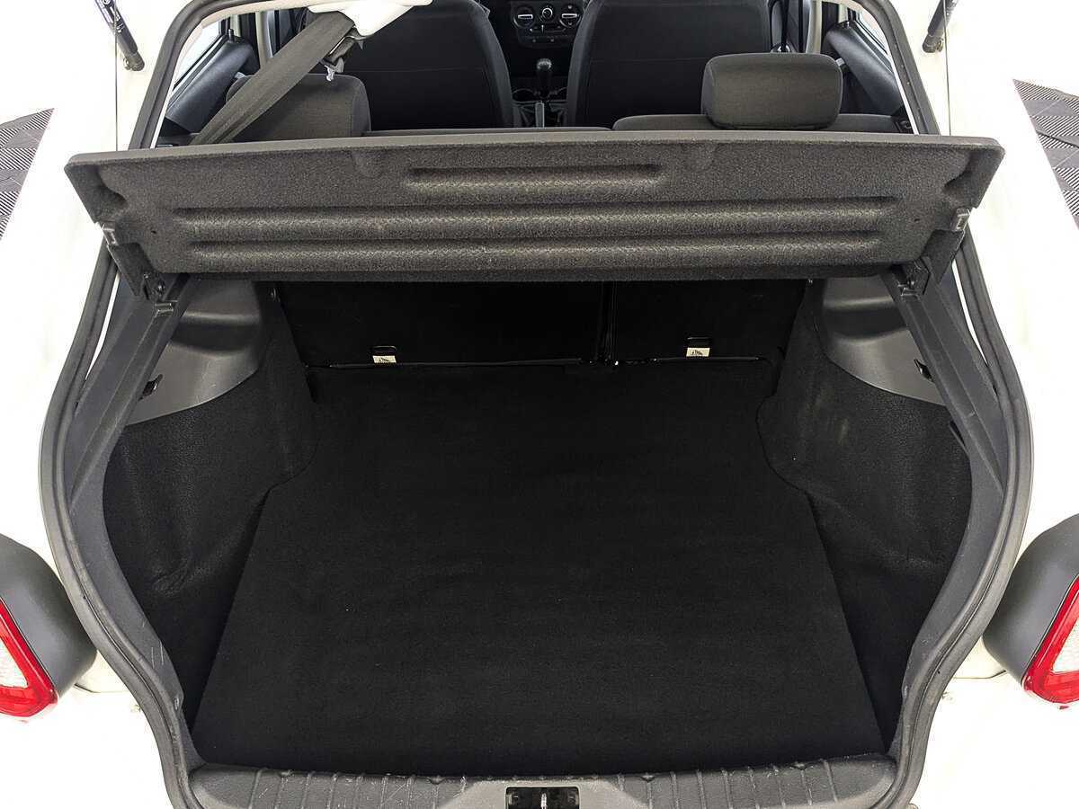 Lada (ВАЗ) Granta с пробегом — 2023 год. Фото: #9