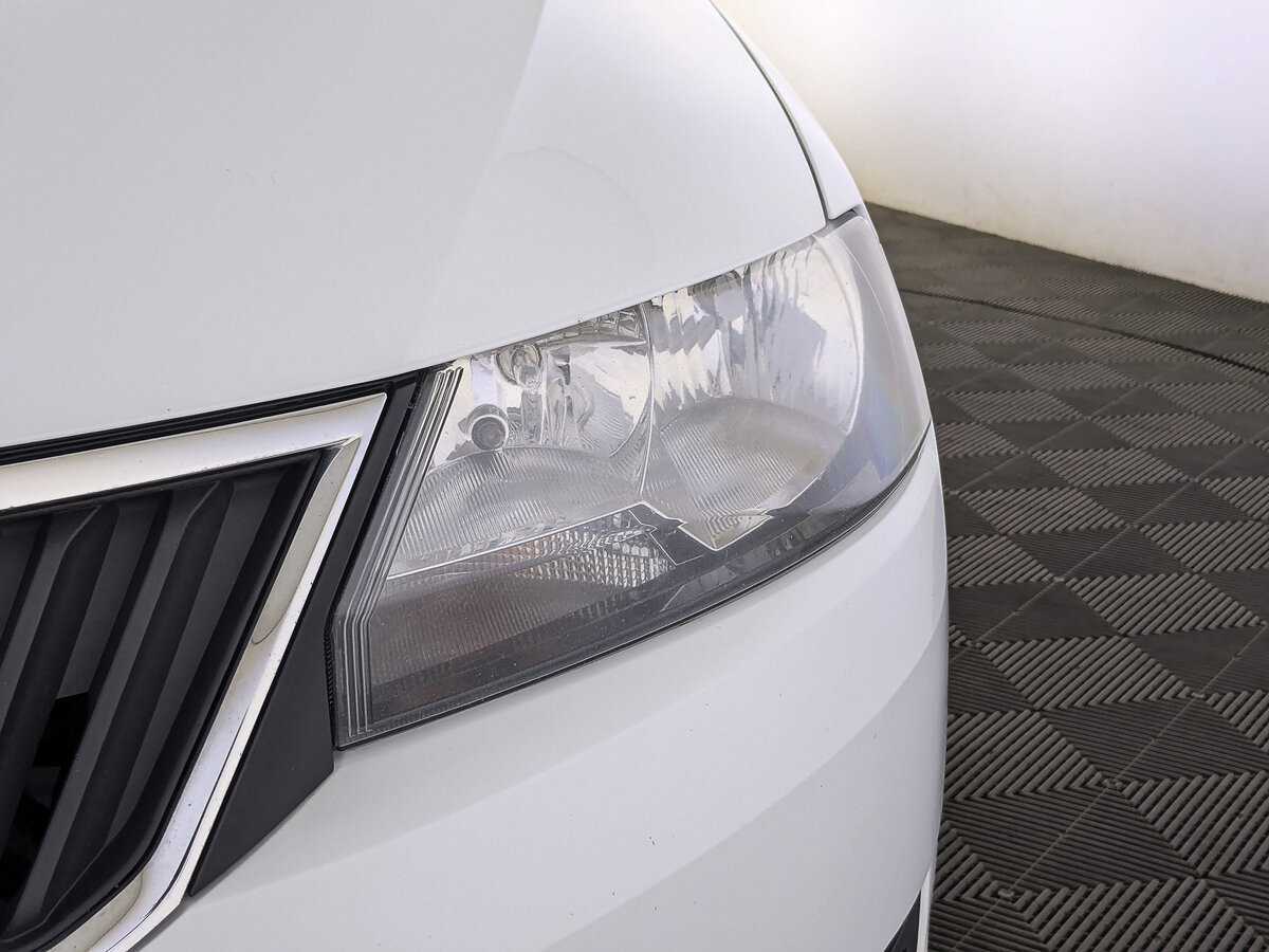 Skoda Rapid с пробегом — 2017 год. Фото: #10