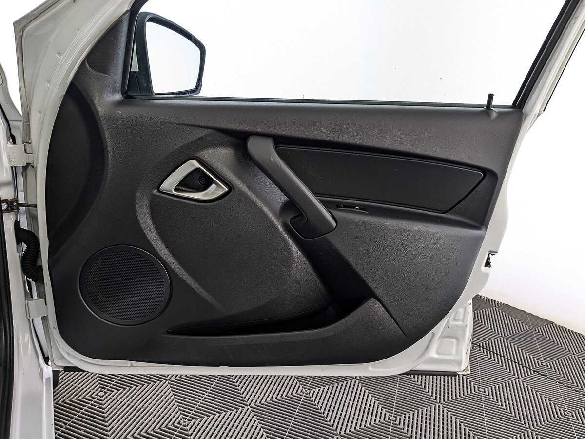 Lada (ВАЗ) Granta с пробегом — 2023 год. Фото: #24