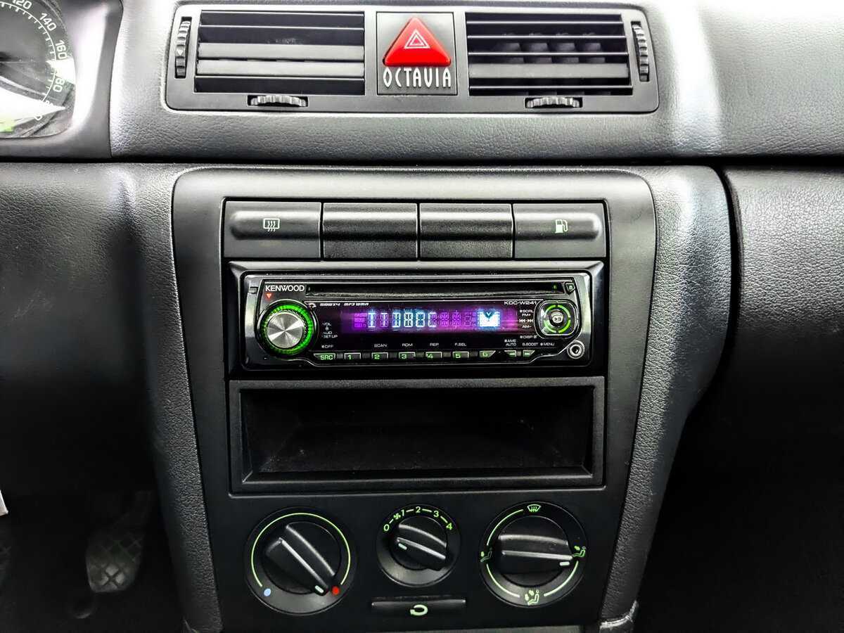 Skoda Octavia с пробегом — 2008 год. Фото: #14