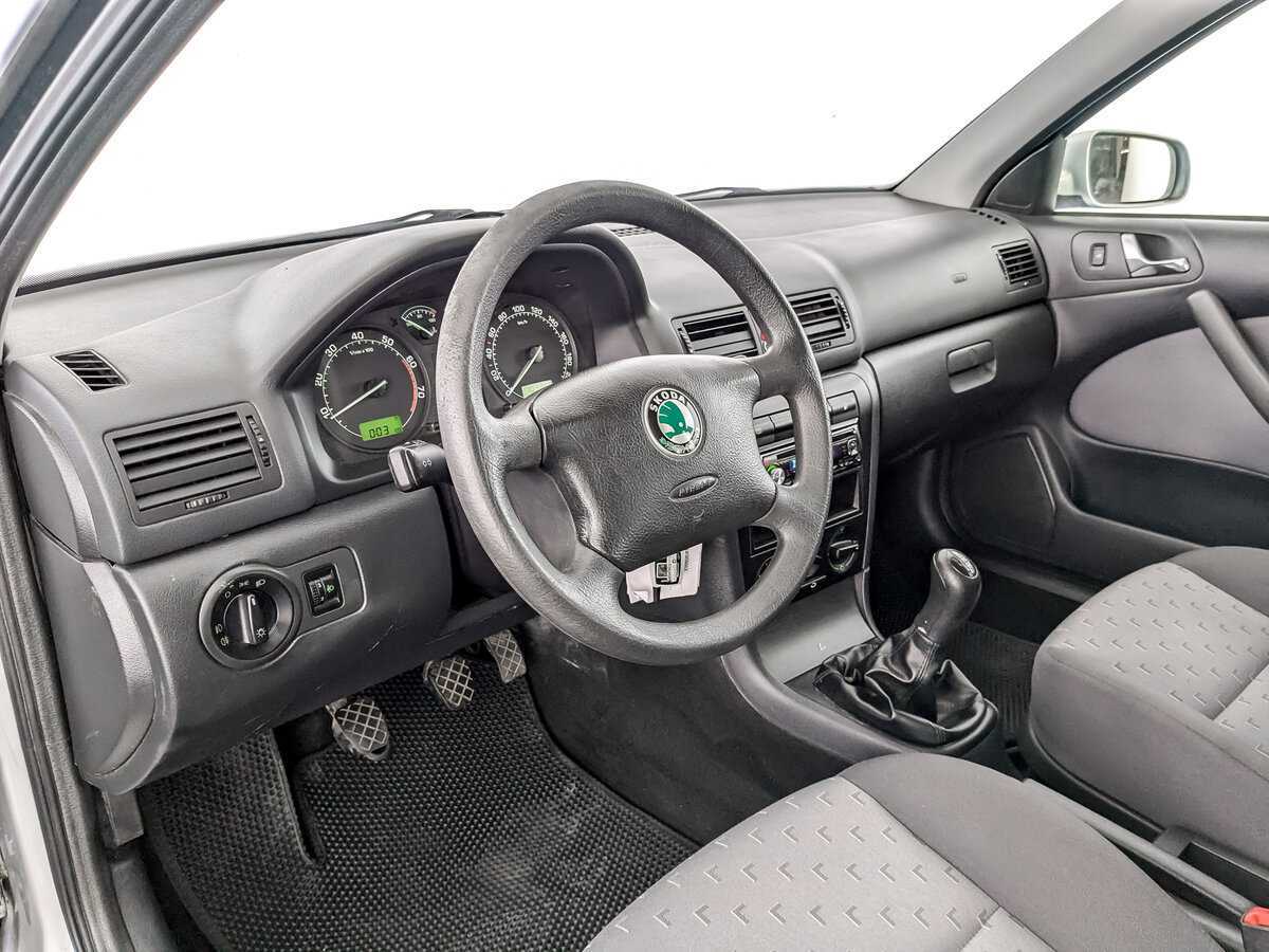 Skoda Octavia с пробегом — 2008 год. Фото: #15