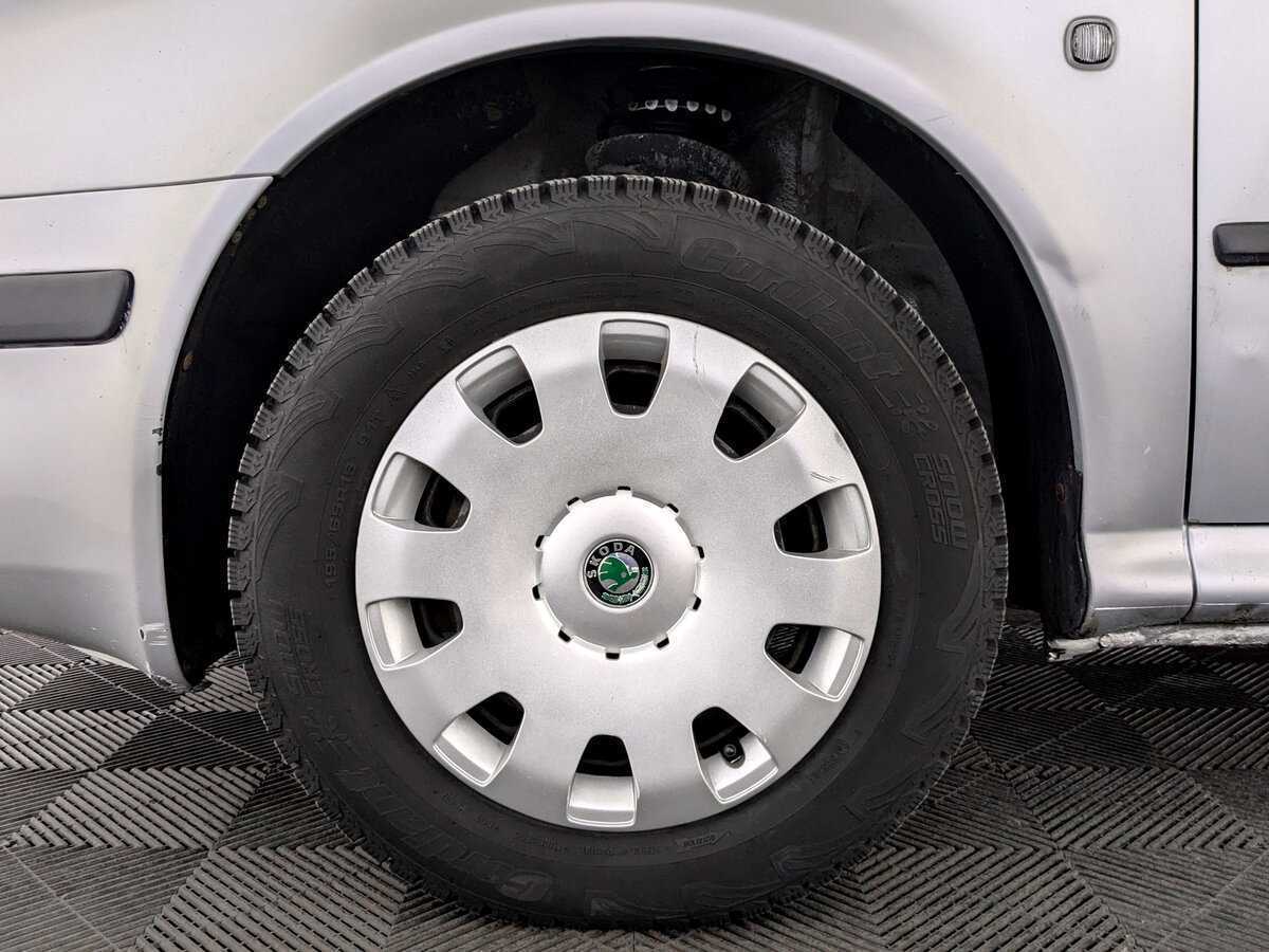 Skoda Octavia с пробегом — 2008 год. Фото: #17