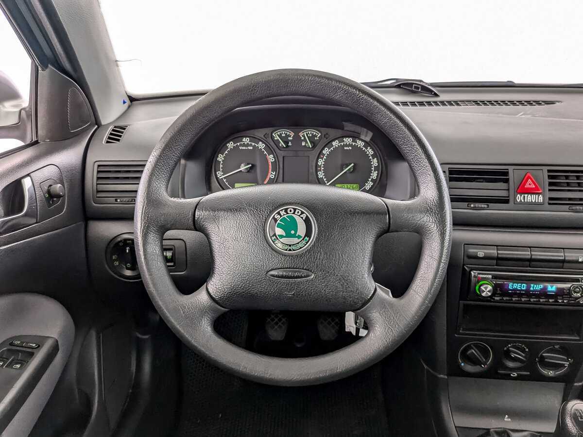 Skoda Octavia с пробегом — 2008 год. Фото: #20