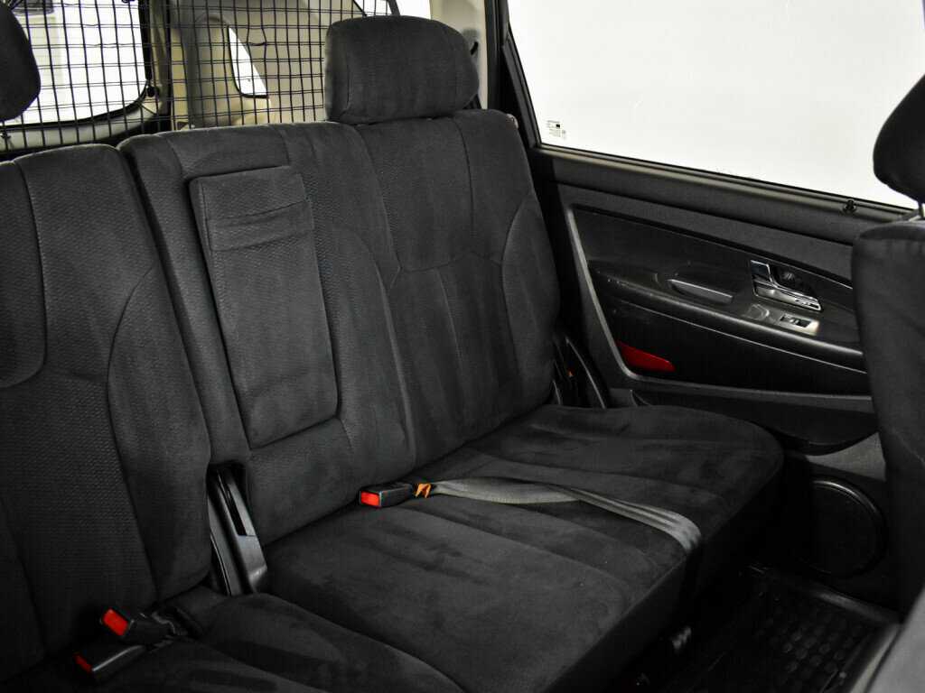 SsangYong Rexton с пробегом — 2011 год. Фото: #11