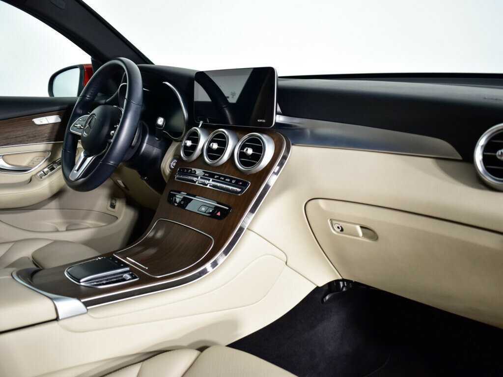 Mercedes-Benz GLC Coupe с пробегом — 2021 год. Фото: #8